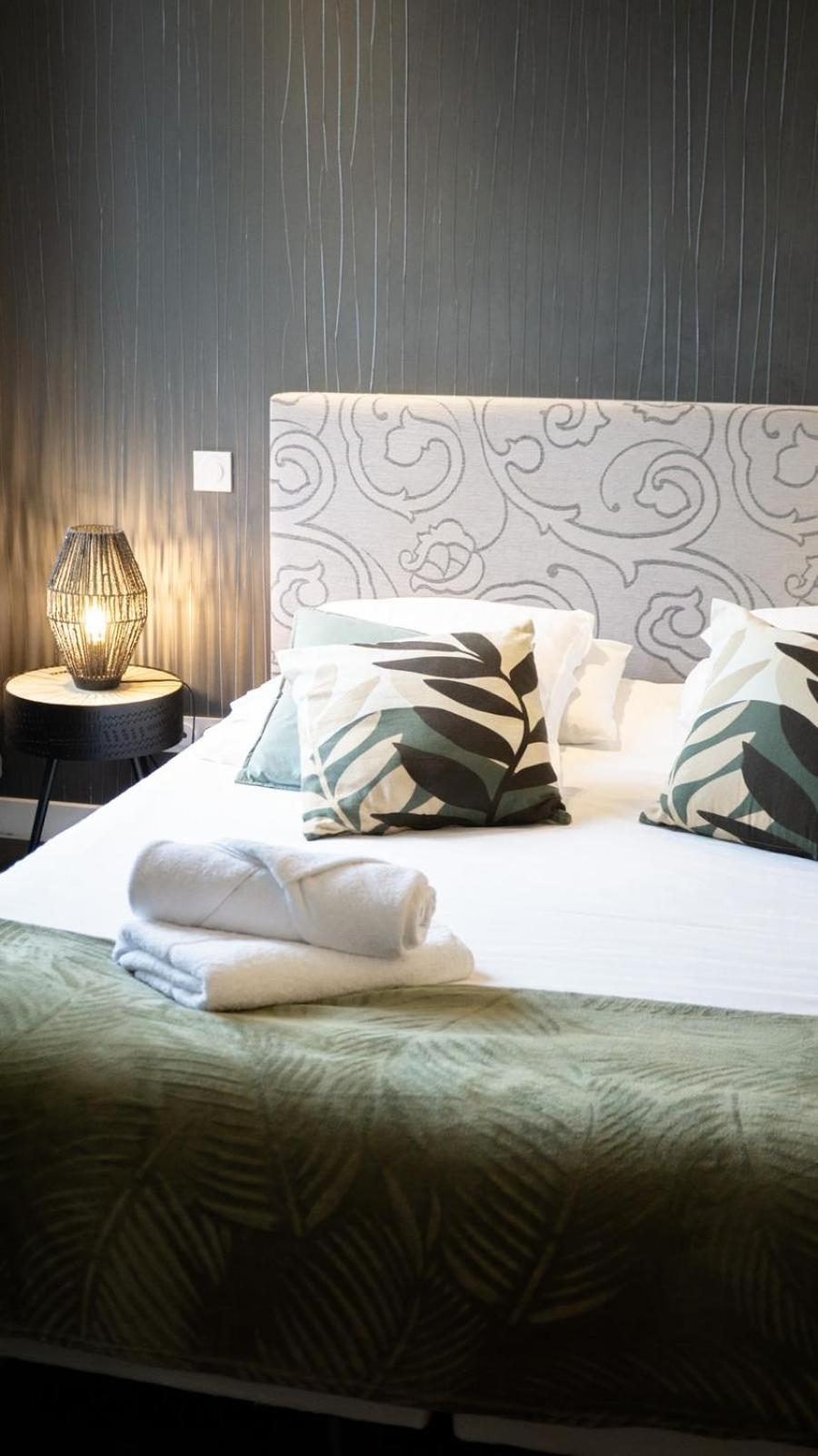 Suit'Home Commerce Angers Esterno foto